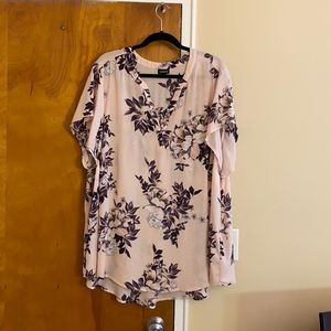 LIGHT PINK FLORAL GEORGETTE HI-LO BLOUSE